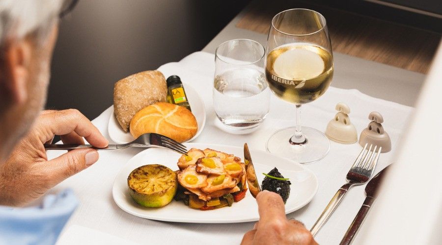 Biz class Food .jpg