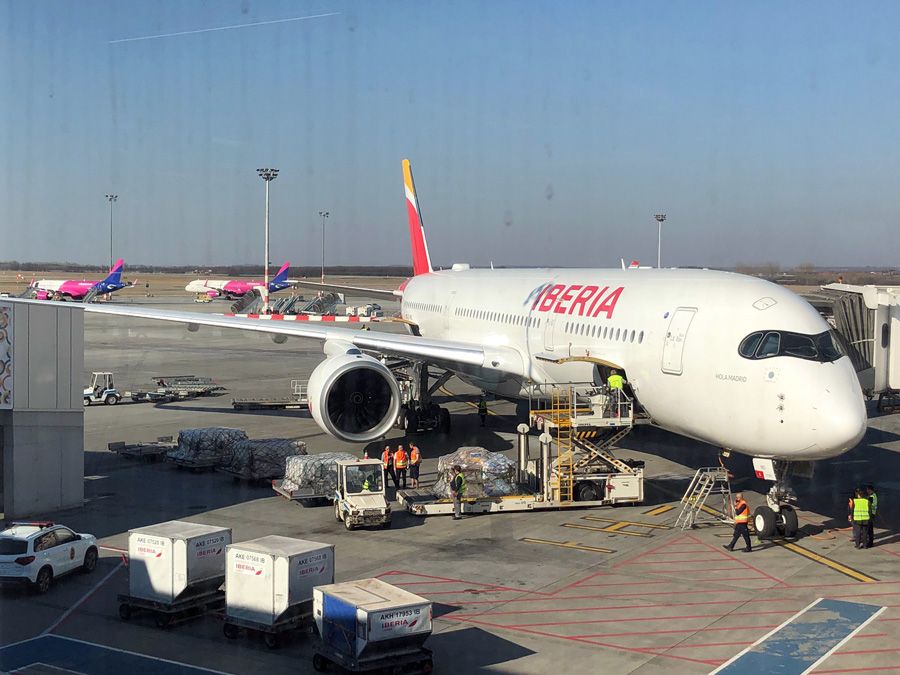 Iberia_airlines-Avi-n_en_Budapest_refugiados-ref147033.jpg