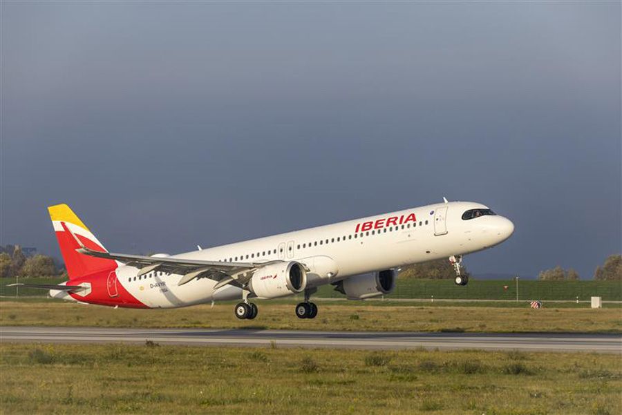 Iberia_airlines-XLR_despegue-ref192134.jpg
