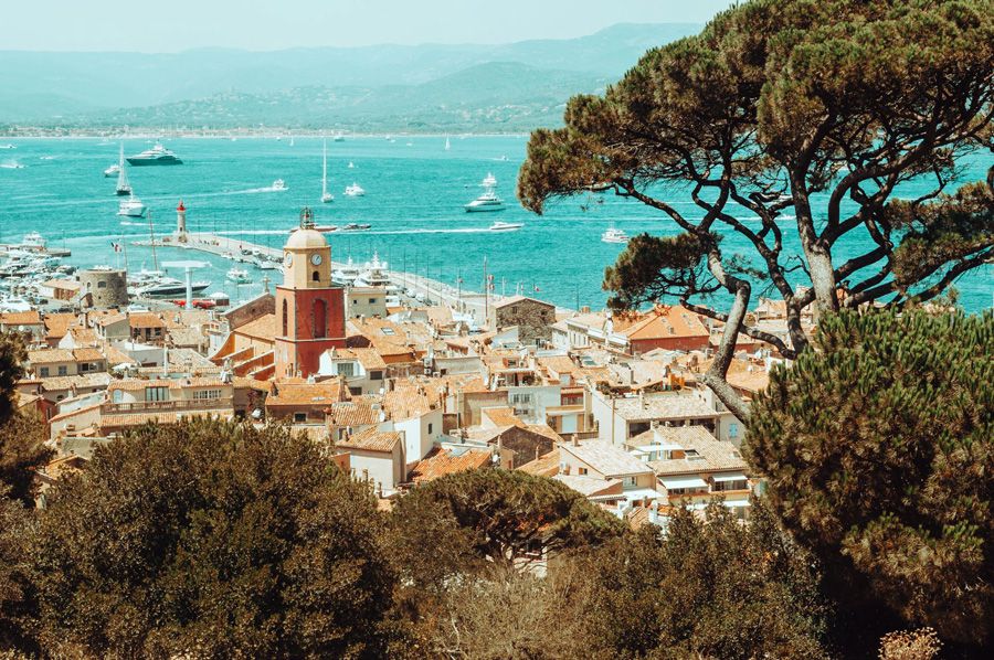 Overlooking-Toulon-Port.jpg