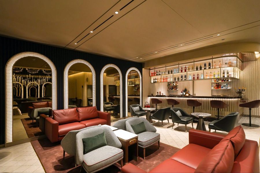 The-Dubai-Lounge's-new-bar.jpg