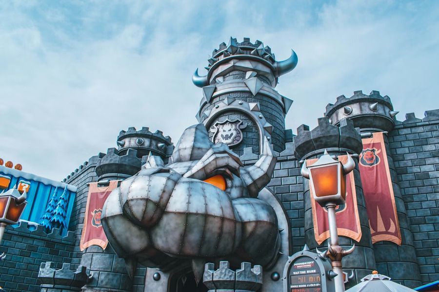 Universal-Studios-Osaka.jpg