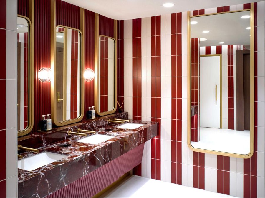 ba-miami-lounge-bathroom.jpg