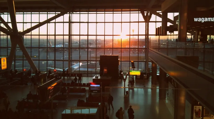heathrow-departure-hall.webp