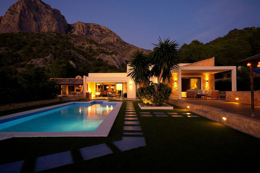 holiday-rental.jpg
