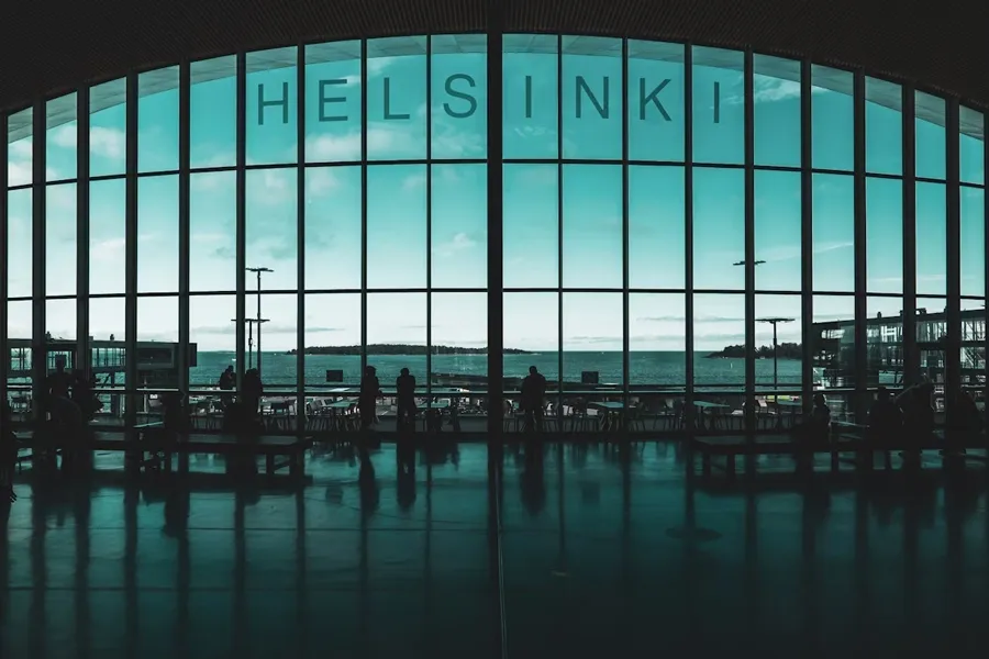 premium-economy-finnair-helsinki-airport.webp
