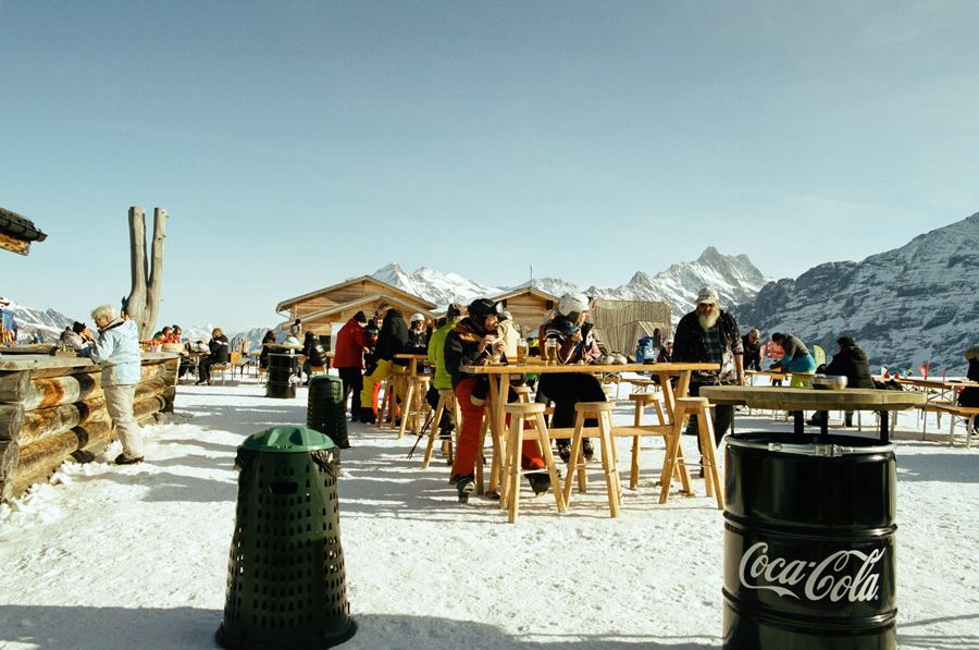 taking-a-break-ski-bar.jpg